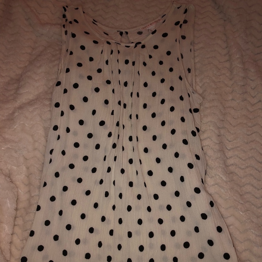 Polkadot Sleeveless Blouse